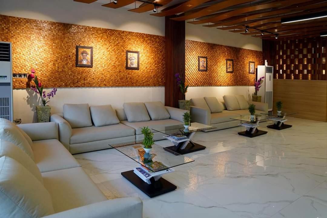 Elohim Hotel Sentani Jayapura Extérieur photo